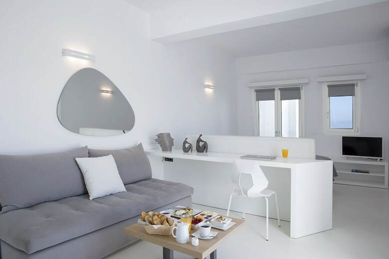 Hotel May Seven Suites - Adults Only