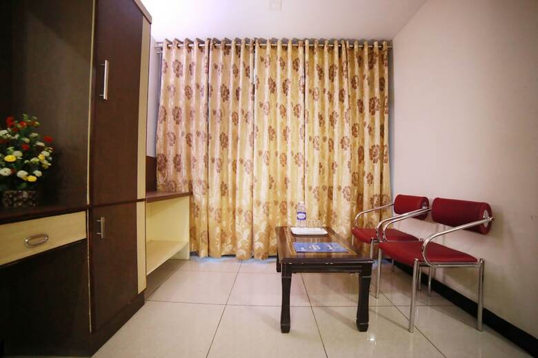 Hotel Oyo 8588 Rainbow Inn