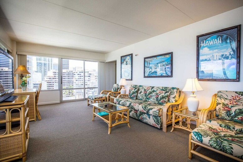 Ala Moana Condo 1777-4 By Redawning