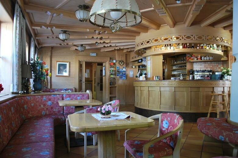 Hotel Rododendro
