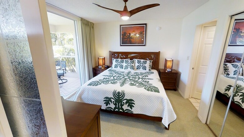 Maui Banyan Q204 By Redawning