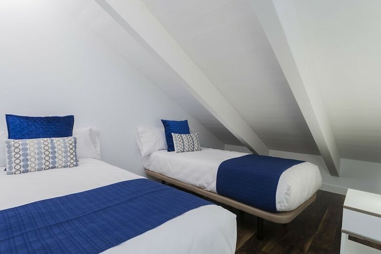 Dobo Homes Relatores IV Apartment