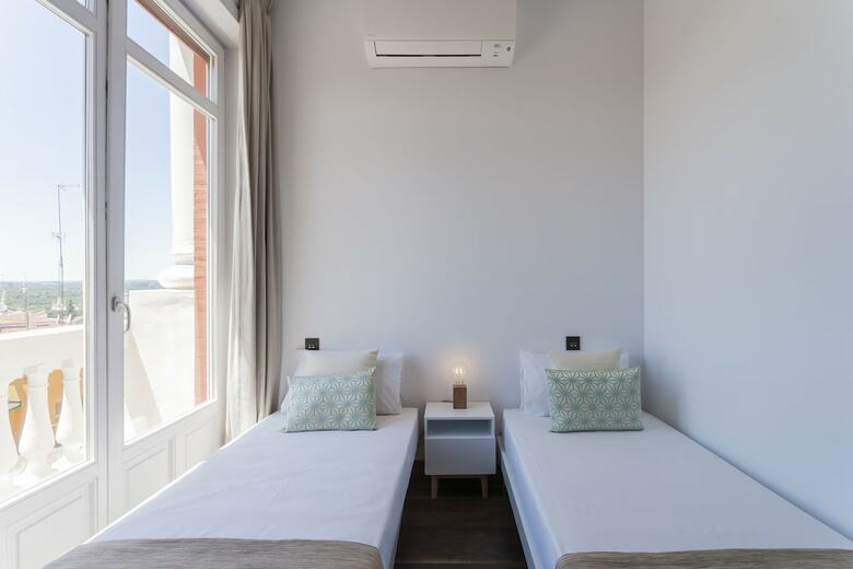 Dobo Homes Gran Via Lv Apartment