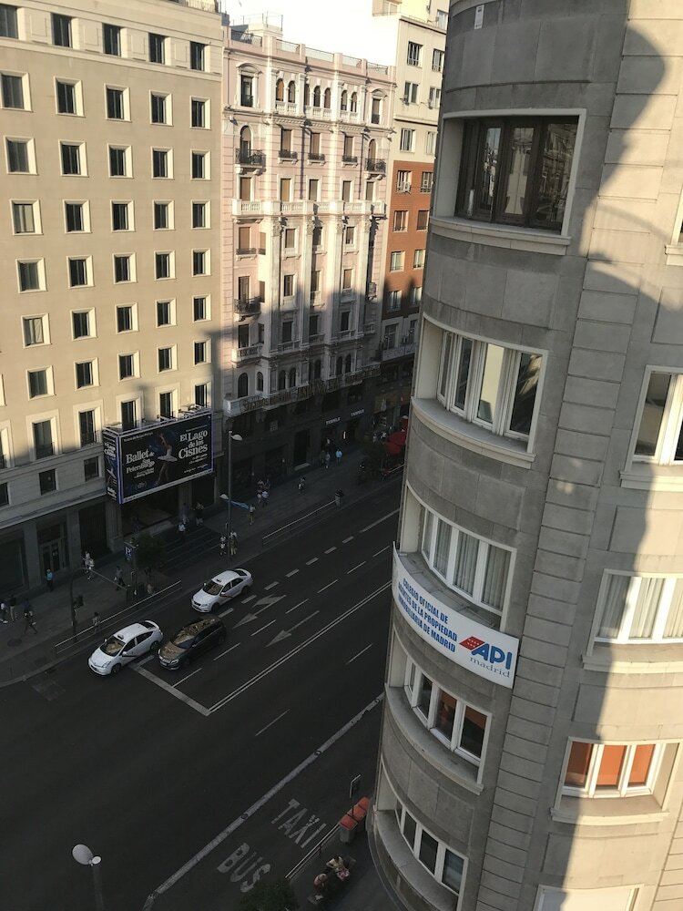 Dobo Homes Gran Via Lv Apartment