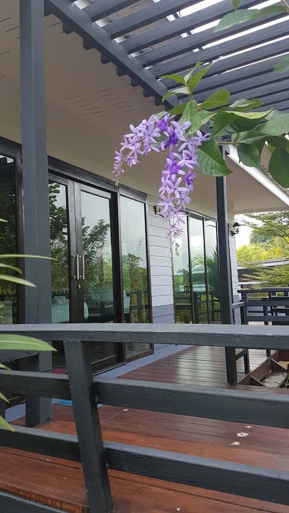 Hotel Baan Suan Hill Resort