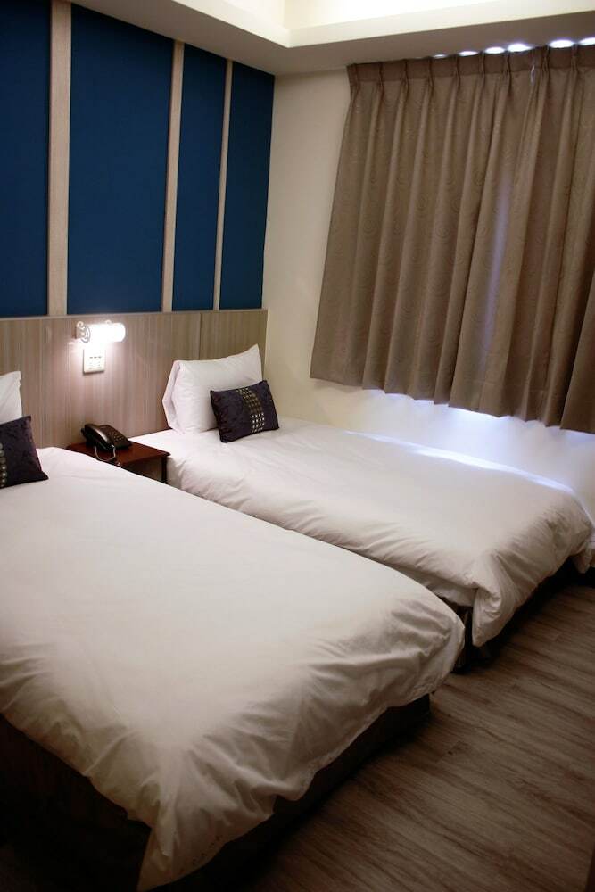 Prince To Travel Hotel