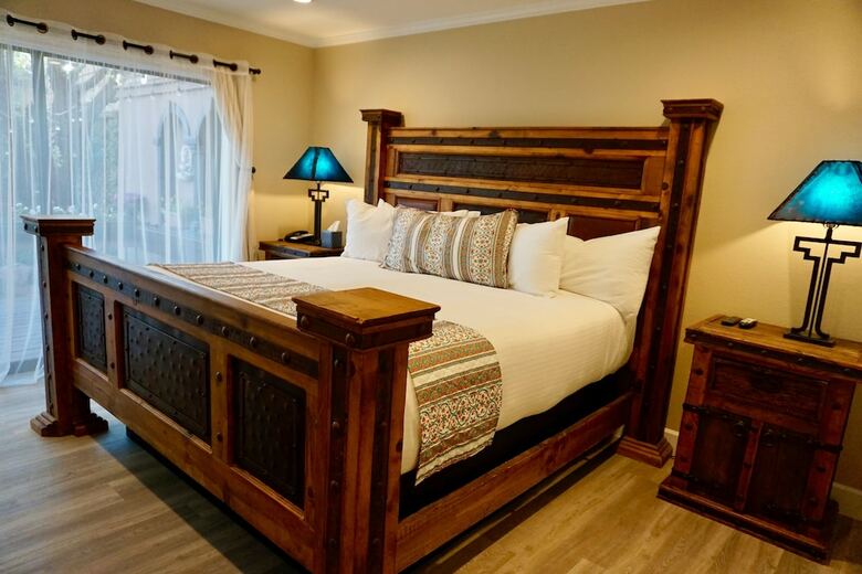 Hotel Lantern Light Inn - Adults Only