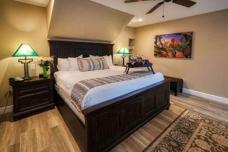 Hotel Lantern Light Inn - Adults Only