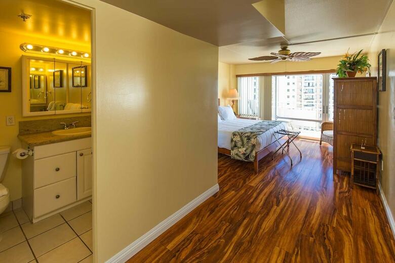 1777 Ala Moana Blvd-4 By Redawning