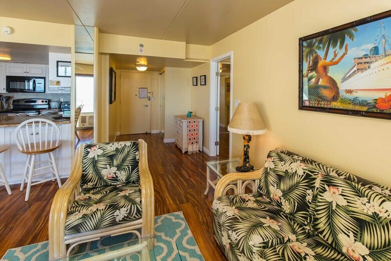 1777 Ala Moana Blvd-4 By Redawning