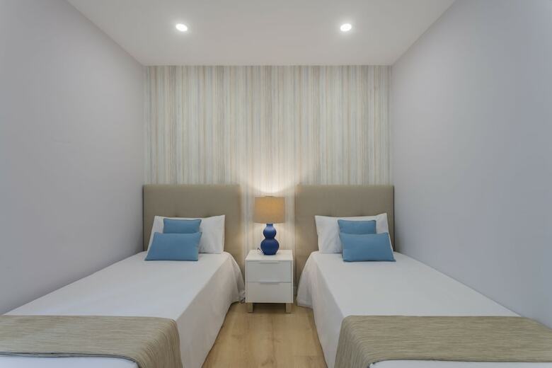 Dobo Homes Relatores III Apartment