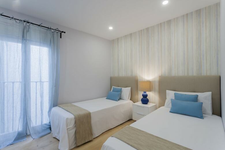 Dobo Homes Relatores III Apartment