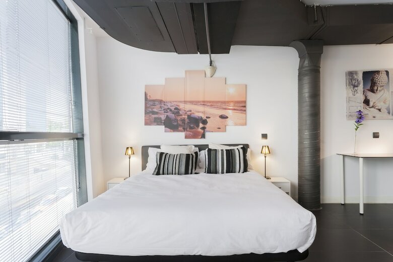 Dobo Homes Manoteras I Apartment