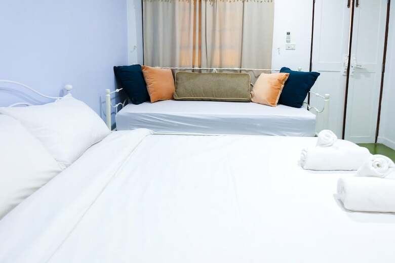 Baankeaw Huenkwan Boutique Hotel