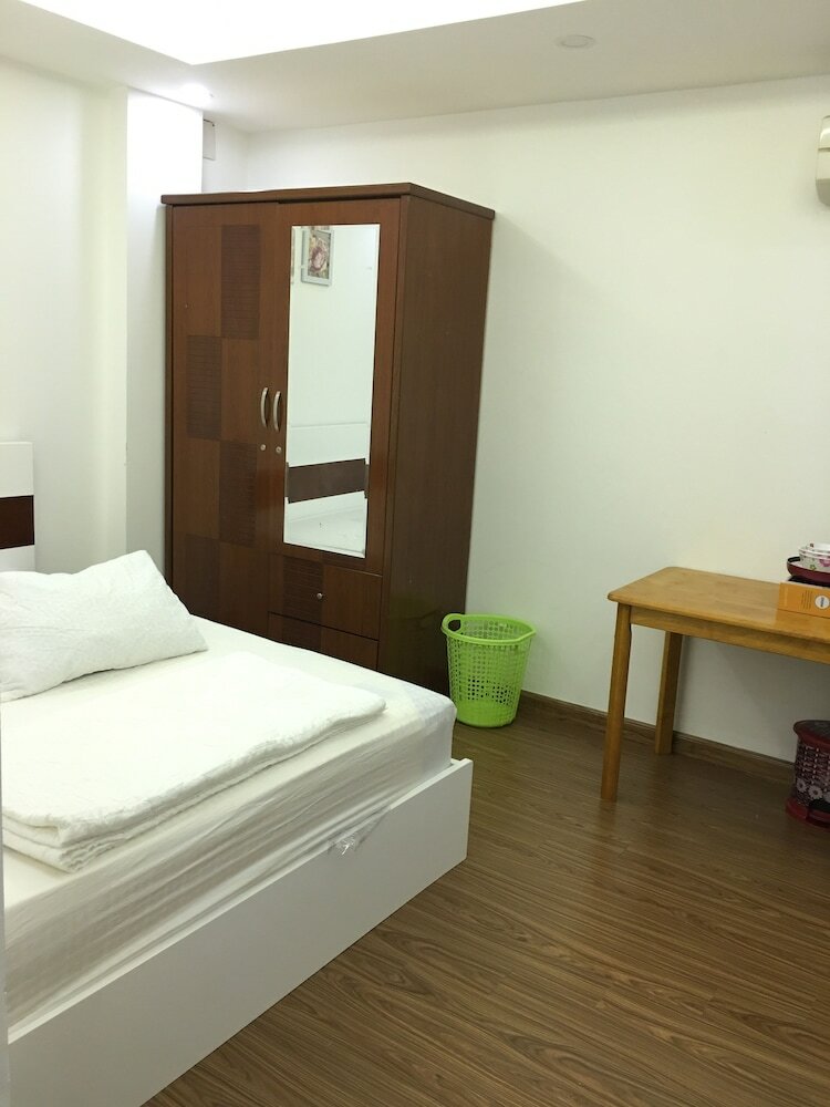Smiley Apartment 7