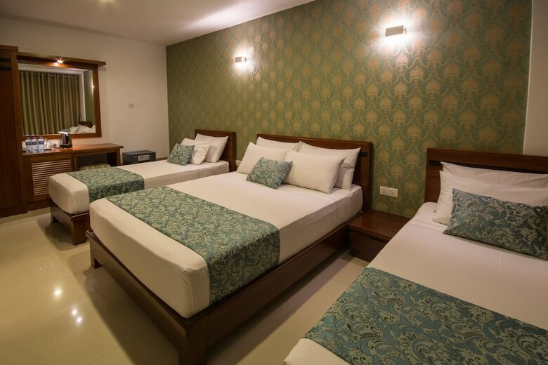 Ceyloni City Hotel