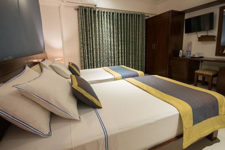 Ceyloni City Hotel