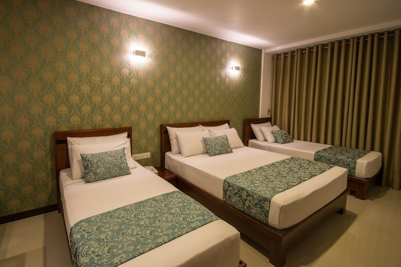 Ceyloni City Hotel
