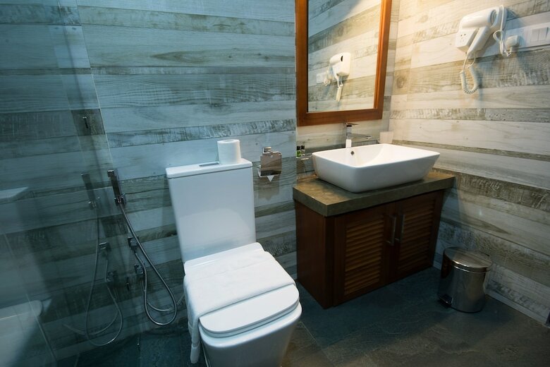 Ceyloni City Hotel
