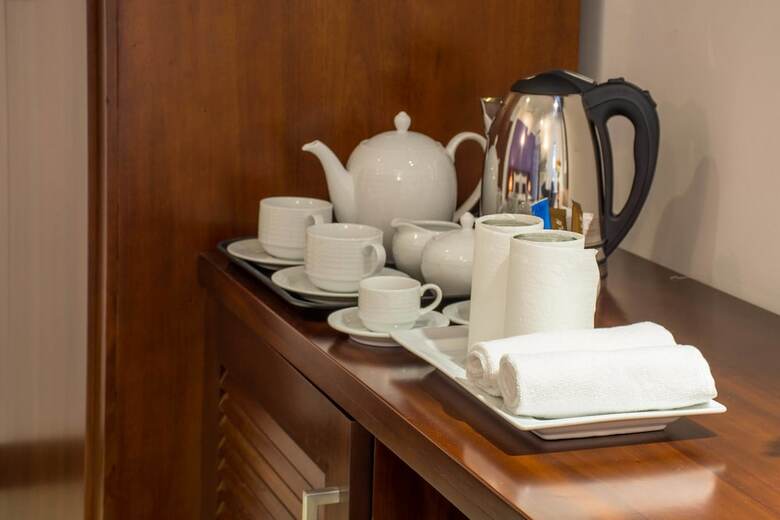 Ceyloni City Hotel