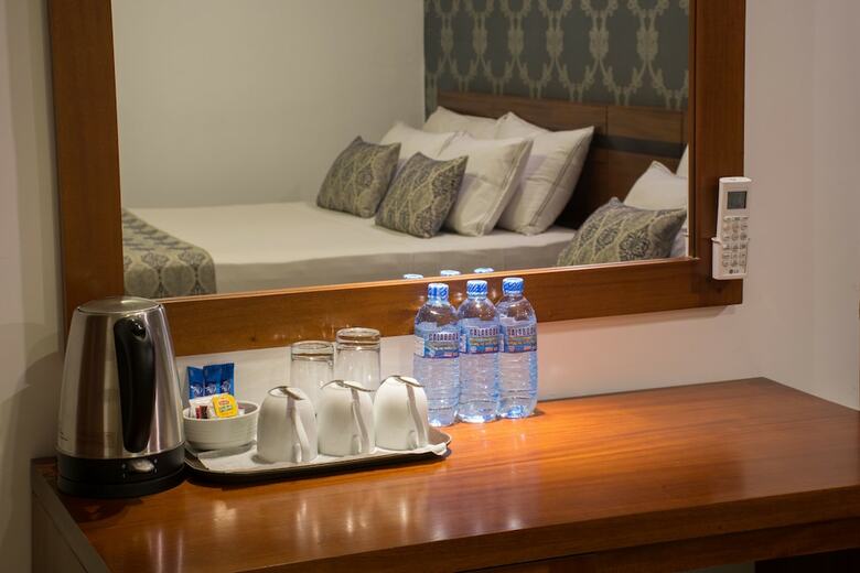 Ceyloni City Hotel