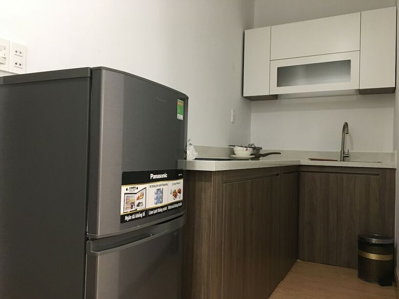 Smiley Apartment 11
