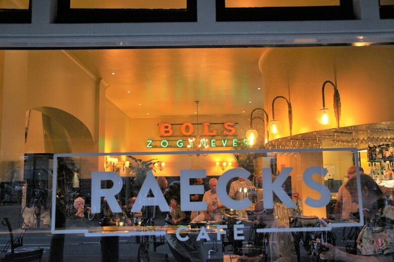 Hotel Raecks