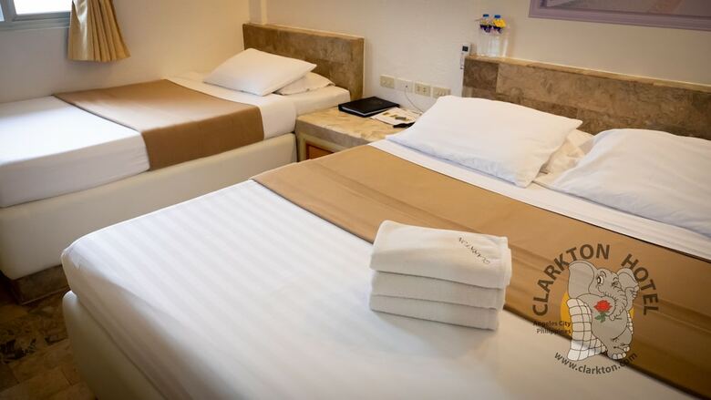Clarkton Hotel