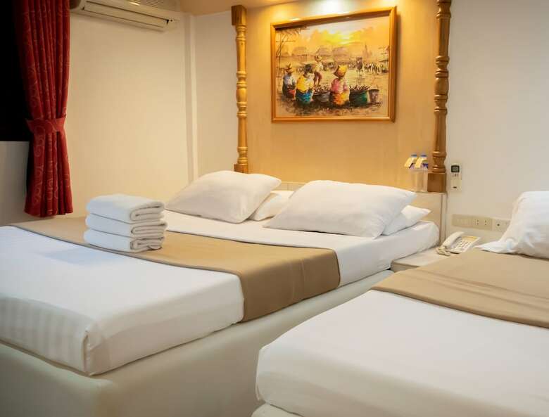 Clarkton Hotel