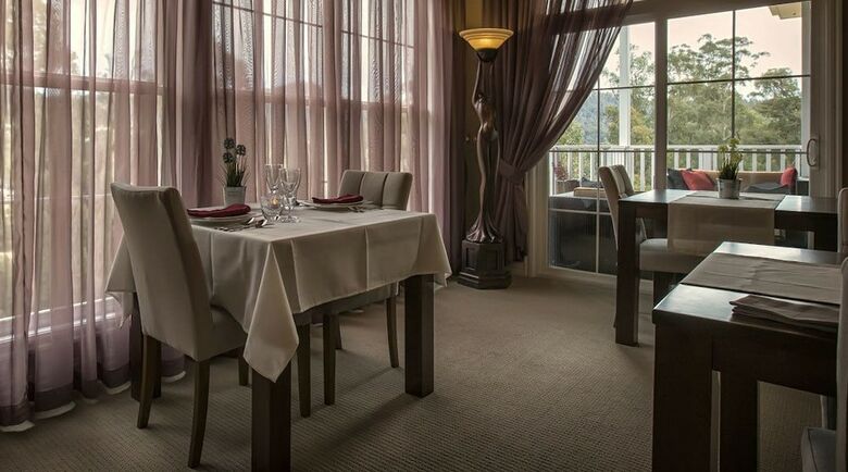 Bed & Breakfast Kerami Manor