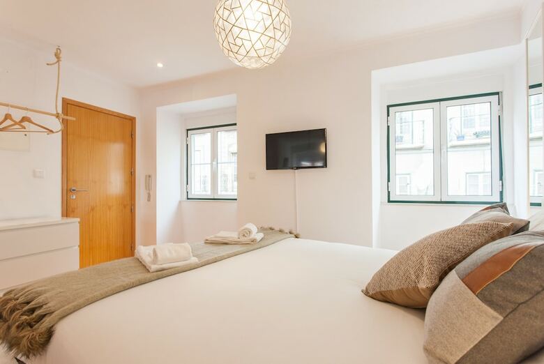 Moniz Studio Apartment - By Lu Holidays