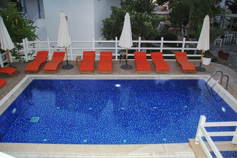 Misket Hotel