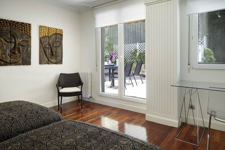 Playa de La Concha 3 Apartment By Feelfree Rentals
