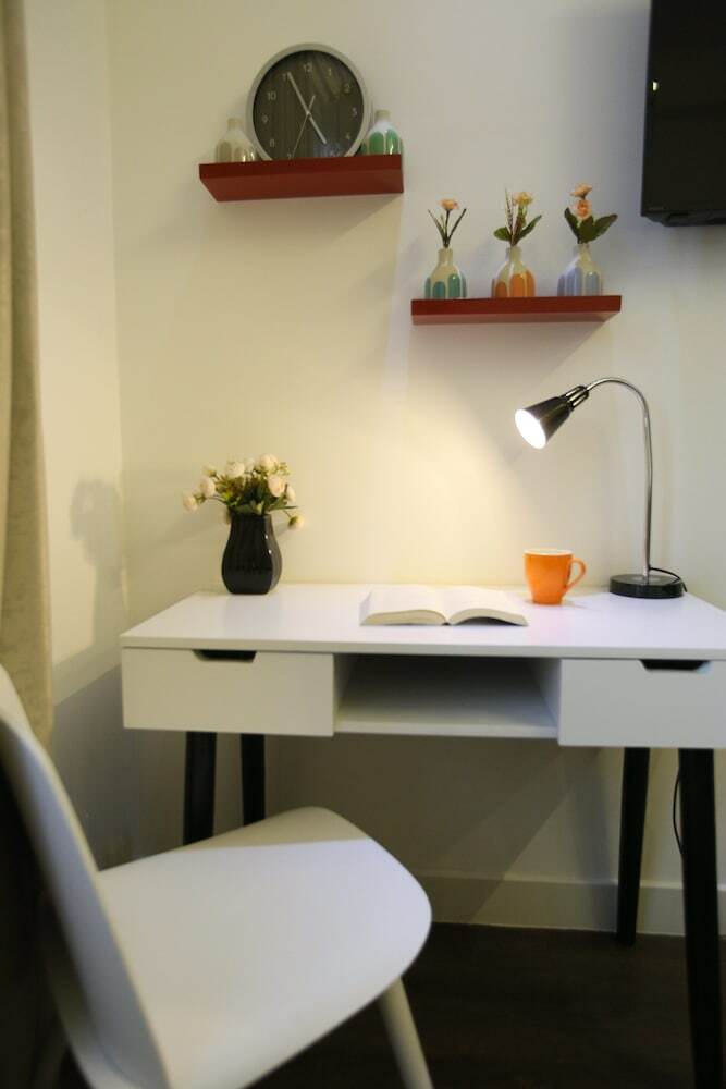 Hotel The Nguyens Caf� Dct