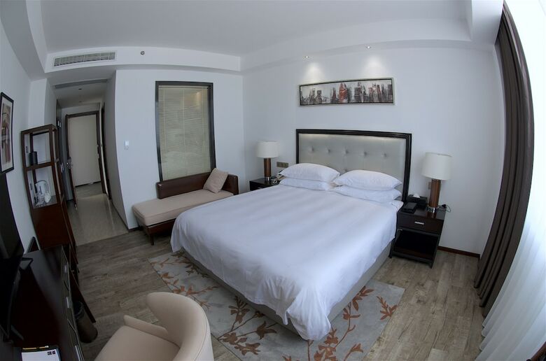 Atlantic Lumley Hotel