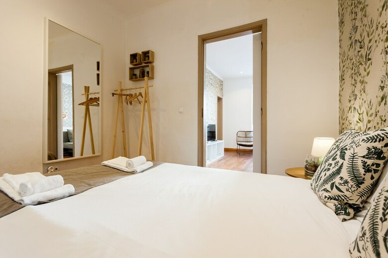 Liberty Duplex Three-bedroom Apartment - By Lu Holidays