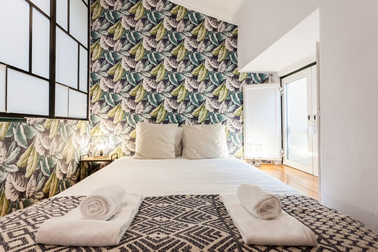 Liberty Duplex Three-bedroom Apartment - By Lu Holidays