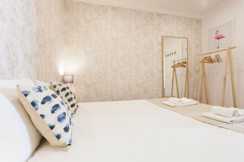 Liberty Duplex Three-bedroom Apartment - By Lu Holidays