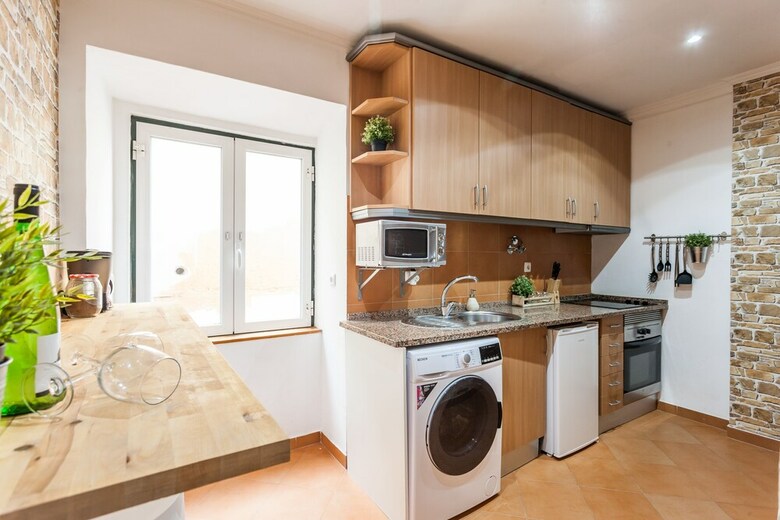Liberty Duplex Three-bedroom Apartment - By Lu Holidays