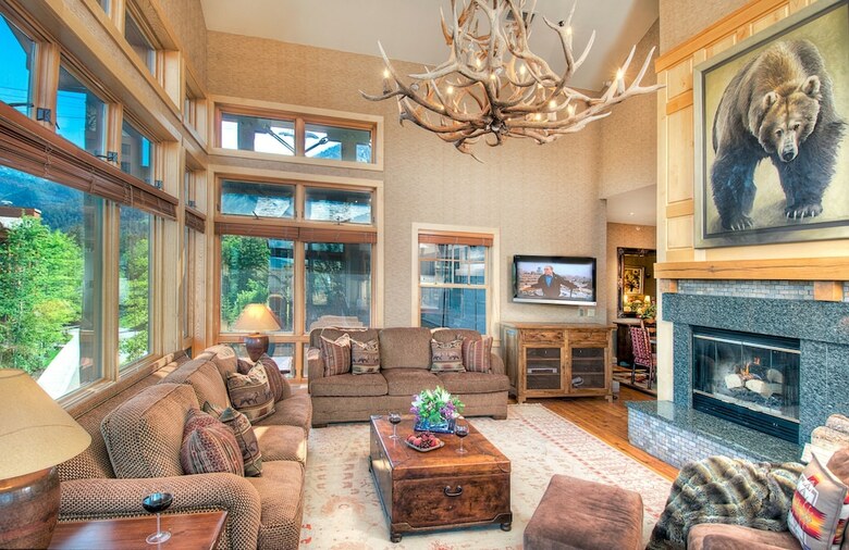 Cody House By Jhrl