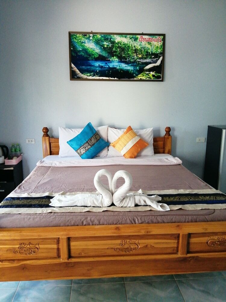 Hotel Sai Rung Resort