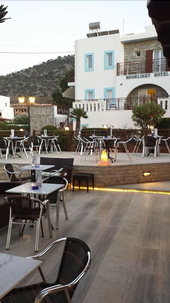 Moonlight Hotel
