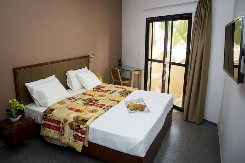 Wakola Hotel Fass Dakar