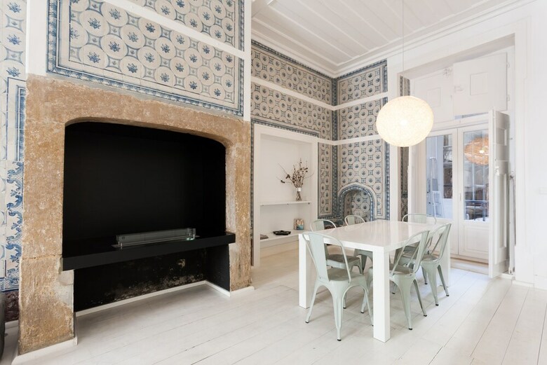 Baixa Tile Blue Two-bedroom Apartment - By Lu Holidays