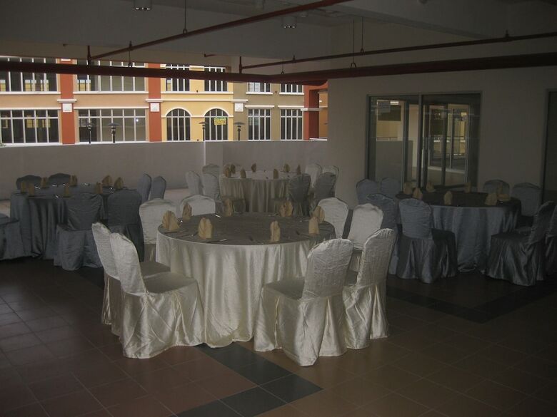 Roof Garden Hotel