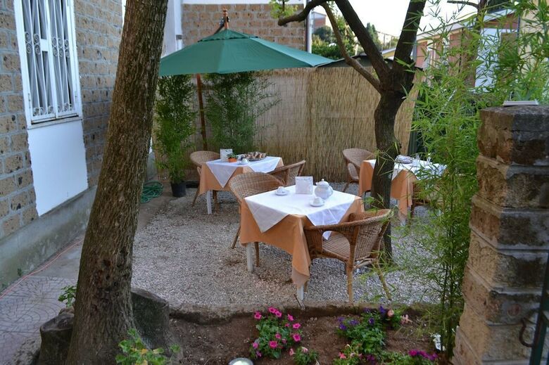 La Luna Di Roma B&B