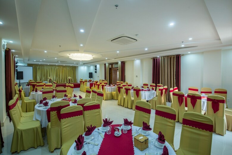 Amanda Quang Binh Hotel