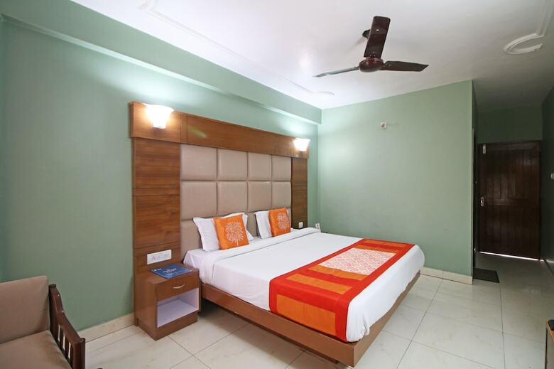 Oyo 5922 Hotel Charlene
