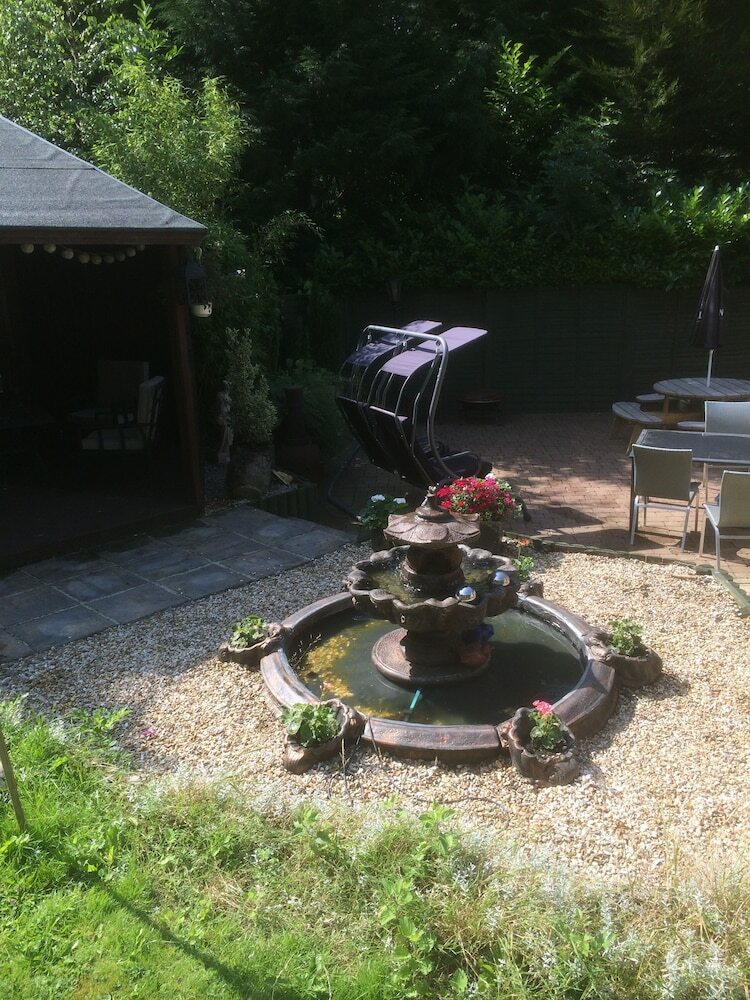 Castle Green Bed And Breakfast