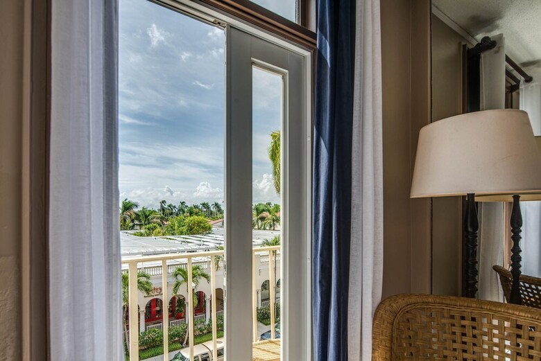 Tropicals Of Palm Beach
